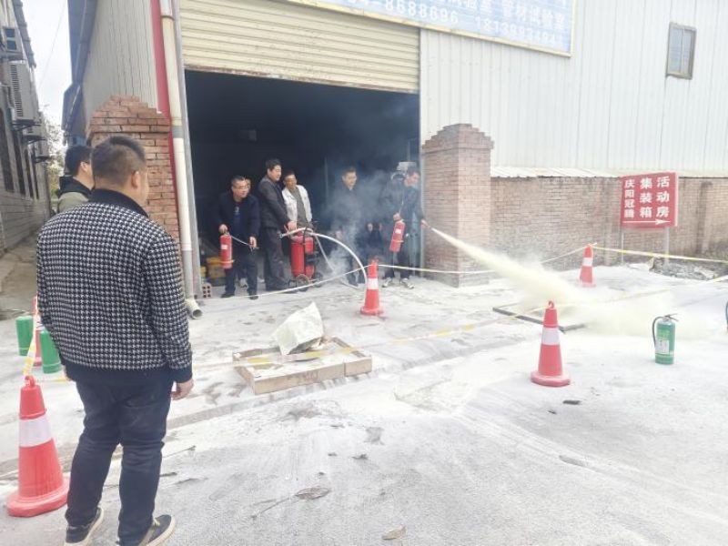 甘肅恒達(dá)工程檢測有限公司成功舉辦“強化安全意識，共筑消防防線” 消防安全演練活動
