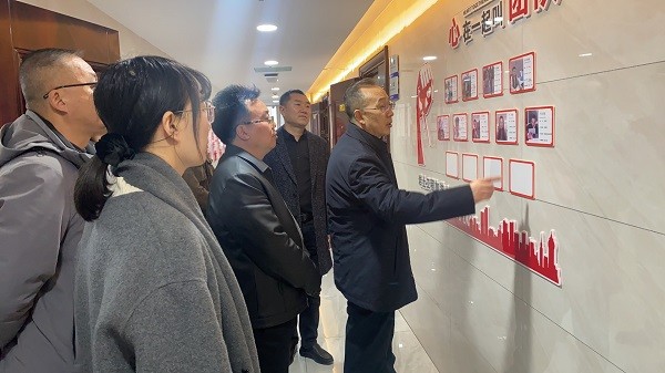 慶陽(yáng)市總工會(huì)領(lǐng)導(dǎo)蒞臨信合與恒達(dá)公司參觀指導(dǎo)